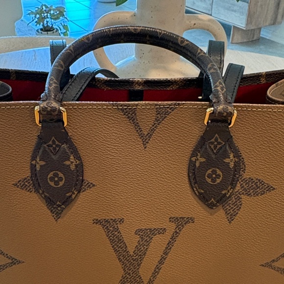 Louis Vuitton Dark Brown Monogram Handbag - Picture 14 of 15